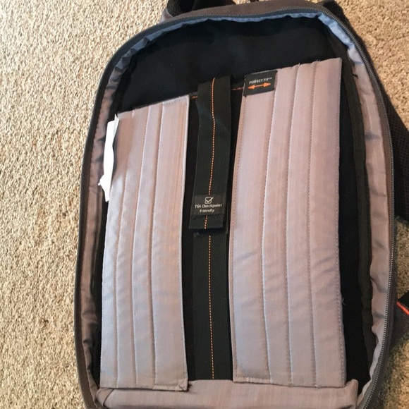 Samsonite Gray Backpack - Picture 11 of 11